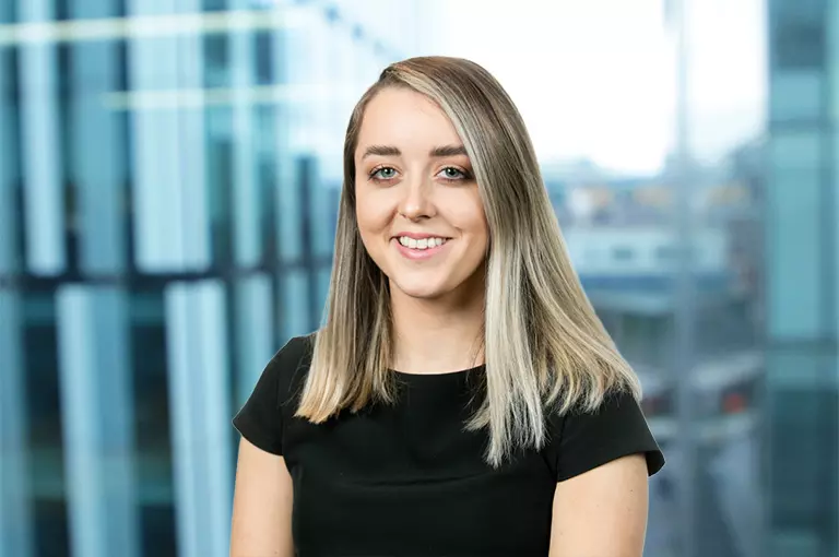 768 x 510px Hannah Walker