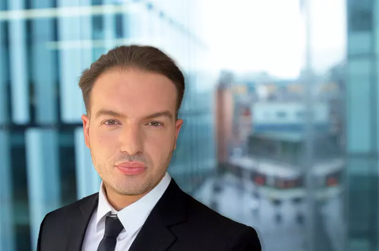 Adrian Davies 768 x 510px