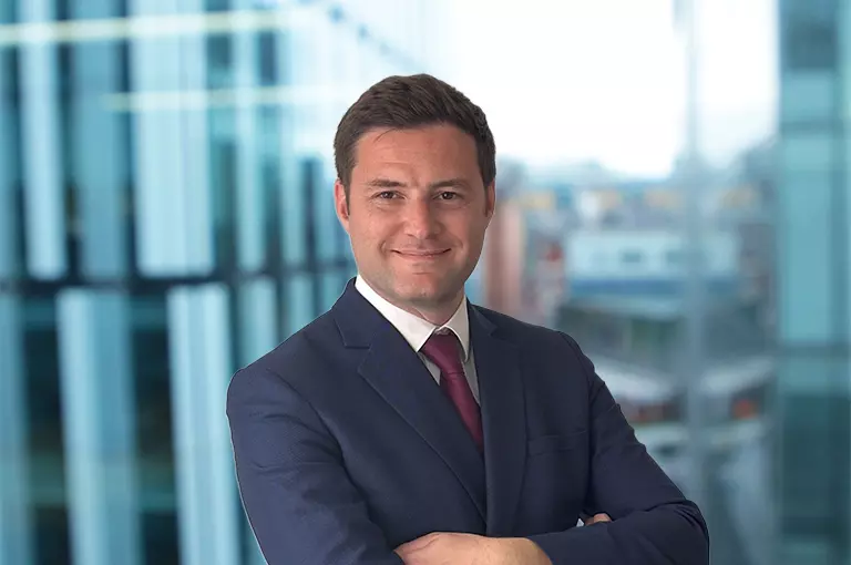 768 x 510p x Ian Ouaknine