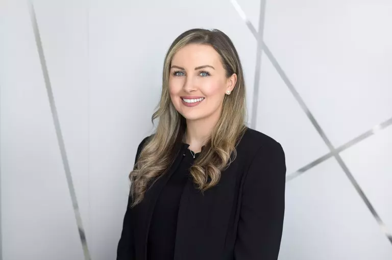 Rebecca Neville 768x510