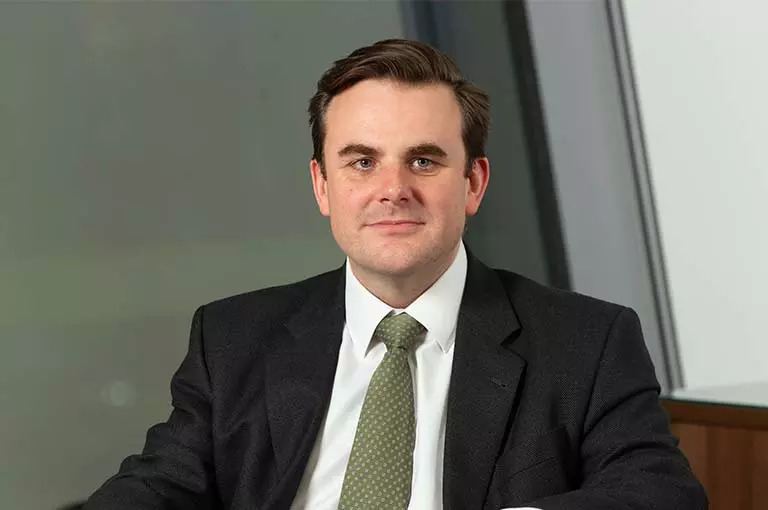 Simon Elphick new 768x510