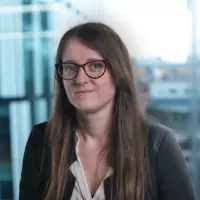 200 x 200px Crista Motta