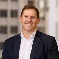 Richard Thomas 200 x 200